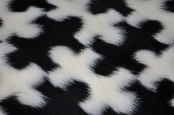 Colore che si scontra la pelliccia acrilica del Faux di Fox dei capelli del tessuto 1.5m della peluche del tessuto lungo della pelliccia