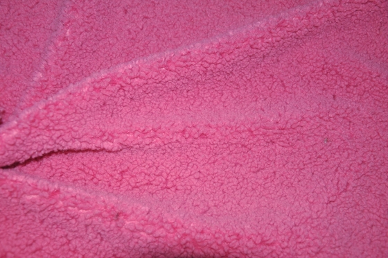 il tessuto di Sherpa del Faux di 150cm ha riciclato il modello 500gsm del jacquard della pelliccia del poliestere