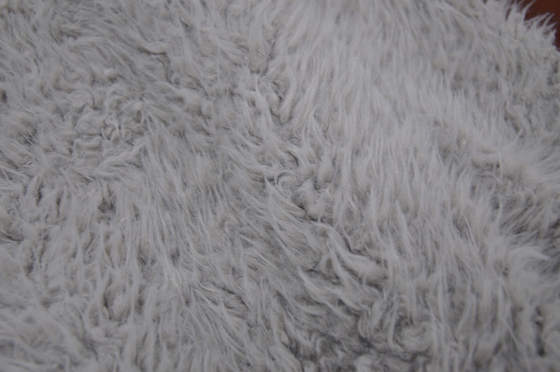 Acrilico mongolo 150cm Shell Garment Showcasing Personality del tessuto della pelliccia e gusto di modo