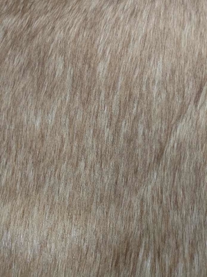 La tintura dei capelli lunghi a punta è la prima scelta per la fabbricazione di colletti di pelliccia